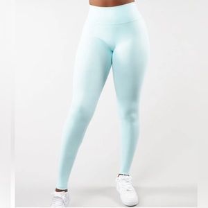 BuffBunny Northern Lights Legging in Icicle Blue